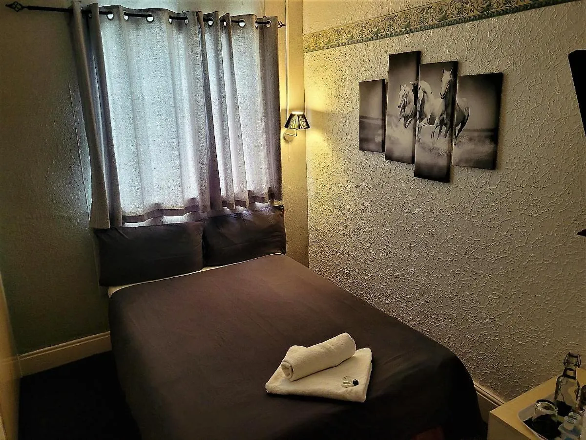 Guest house The Woodland Hotel Blackpool